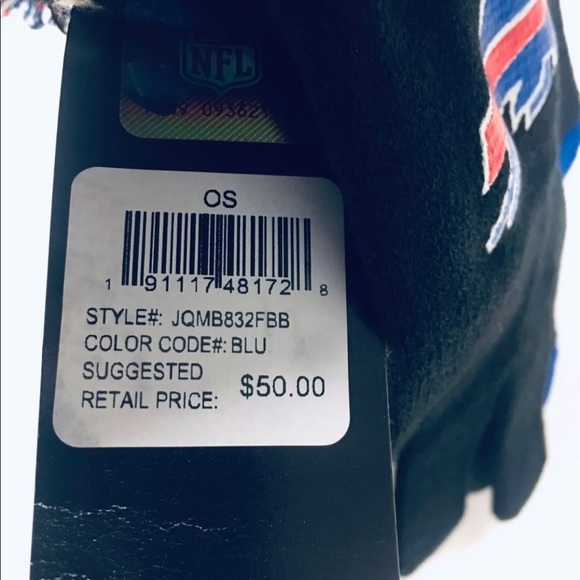 NFL Buffalo Bills Logo Pom Beanie Hat & Glove Set and Josh Allen T-Shirt Bundle - Picture 7 of 9